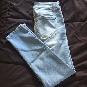 Light blue Low rise denim ankle cut jegging